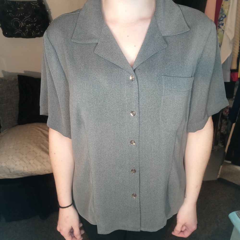 Anna Vintage Button Down Short Sleeve Top